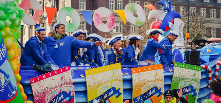 Reise zum Kölner Karneval am Rosenmontag