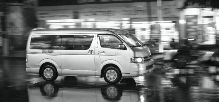 Die Vorteile von Gruppen-Flughafenshuttles: Gemeinsam reisen und sparen Die Vorteile von Gruppen-Flughafenshuttles: Gemeinsam reisen und sparen